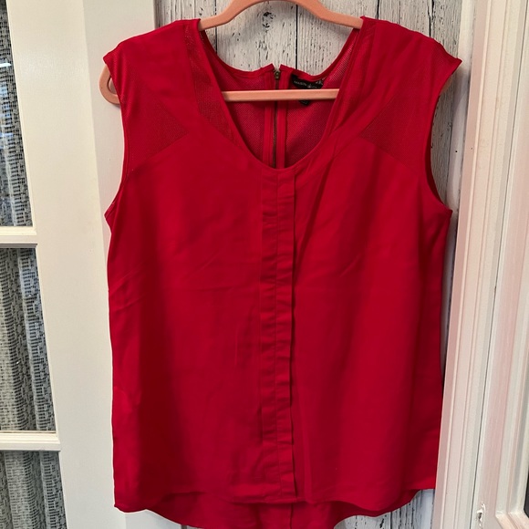 Pink top - Picture 1 of 2